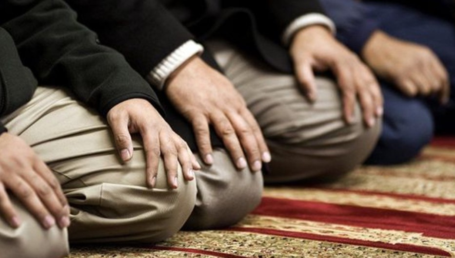 Beberapa Hadits Tentang Shalat beserta Terjemahnya